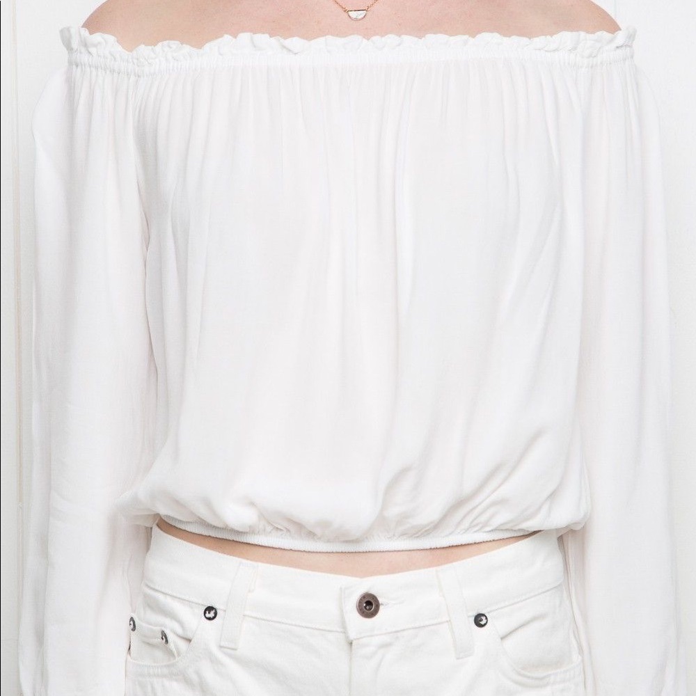 Brandy Melville Maura top